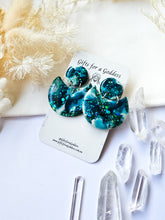 Load image into Gallery viewer, Turquoise Glitter Marble
