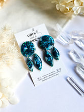 Load image into Gallery viewer, Turquoise Glitter Marble
