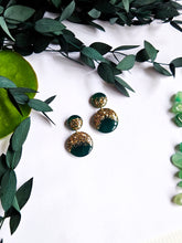 Load image into Gallery viewer, Small Emerald and Gold Glitter
