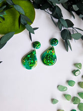 Load image into Gallery viewer, Green Glitter Marble
