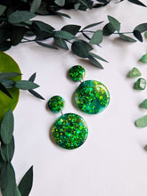 Load image into Gallery viewer, Mid Green Glitter Marble
