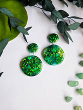 Load image into Gallery viewer, Mid Green Glitter Marble
